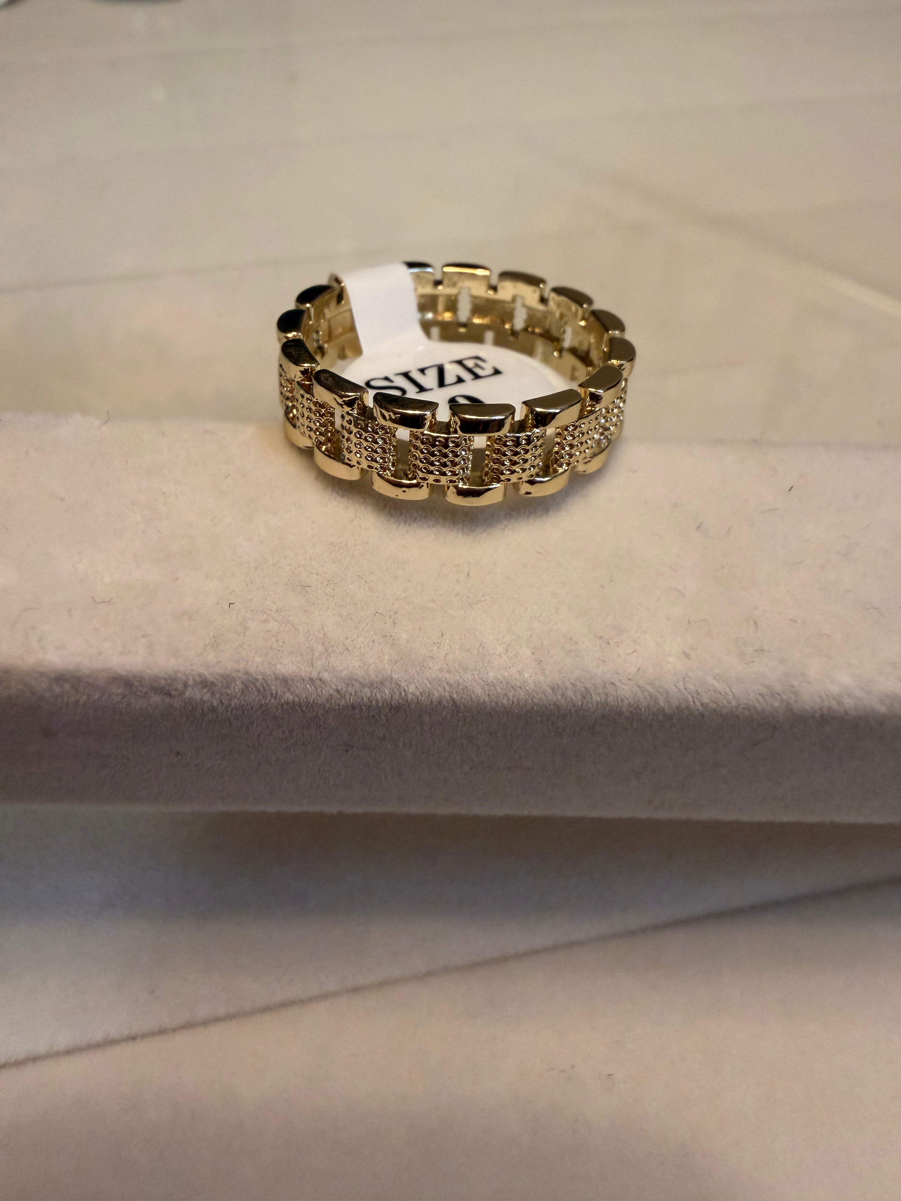 Link ring gold plated