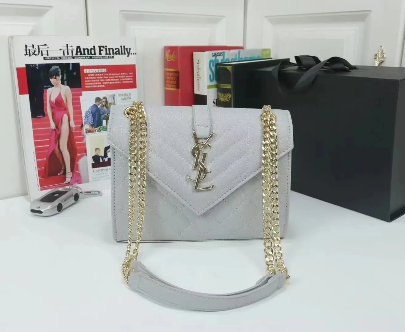 Women’s Cloud Style Leather Handbag