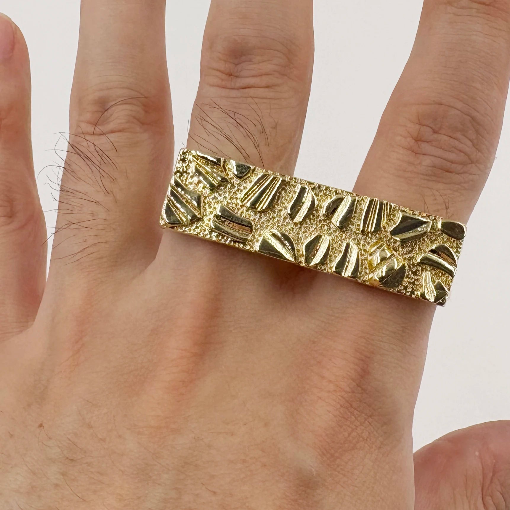 Men’s 14K Gold Double Finger Ring